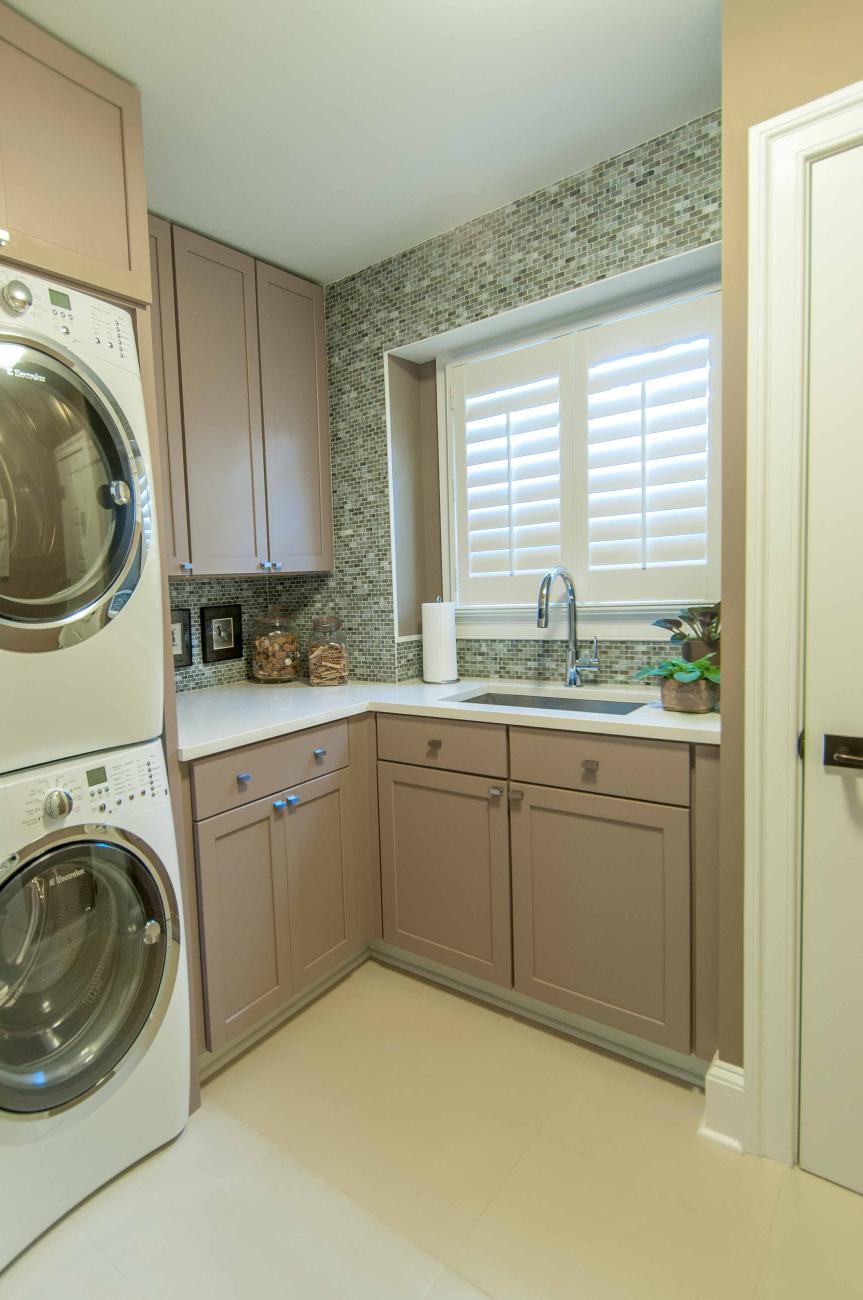 Bennington project - Little City rambler - laundry room
